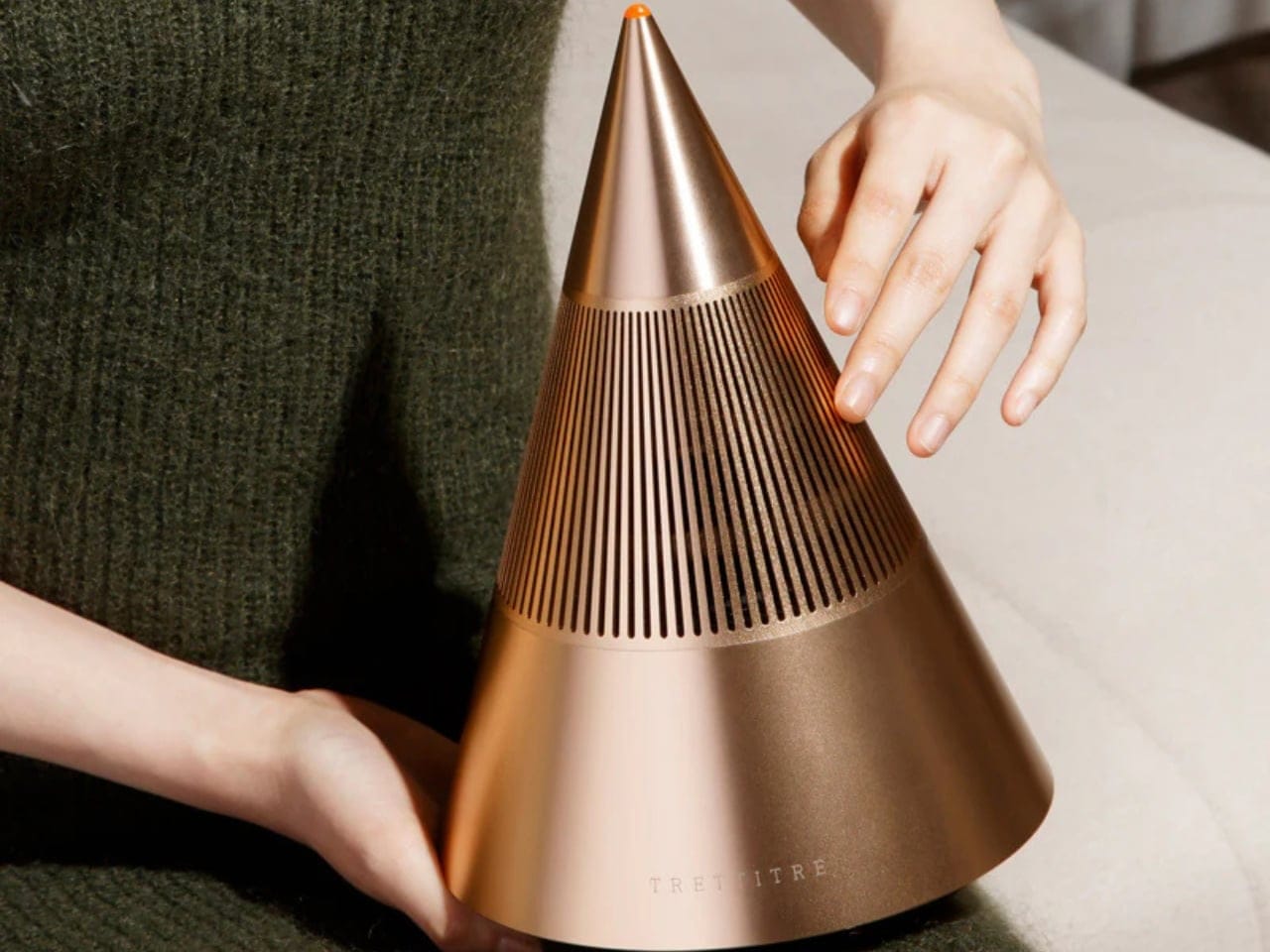 Speaker panel ultra tipis DIYR yang dipasang di dinding