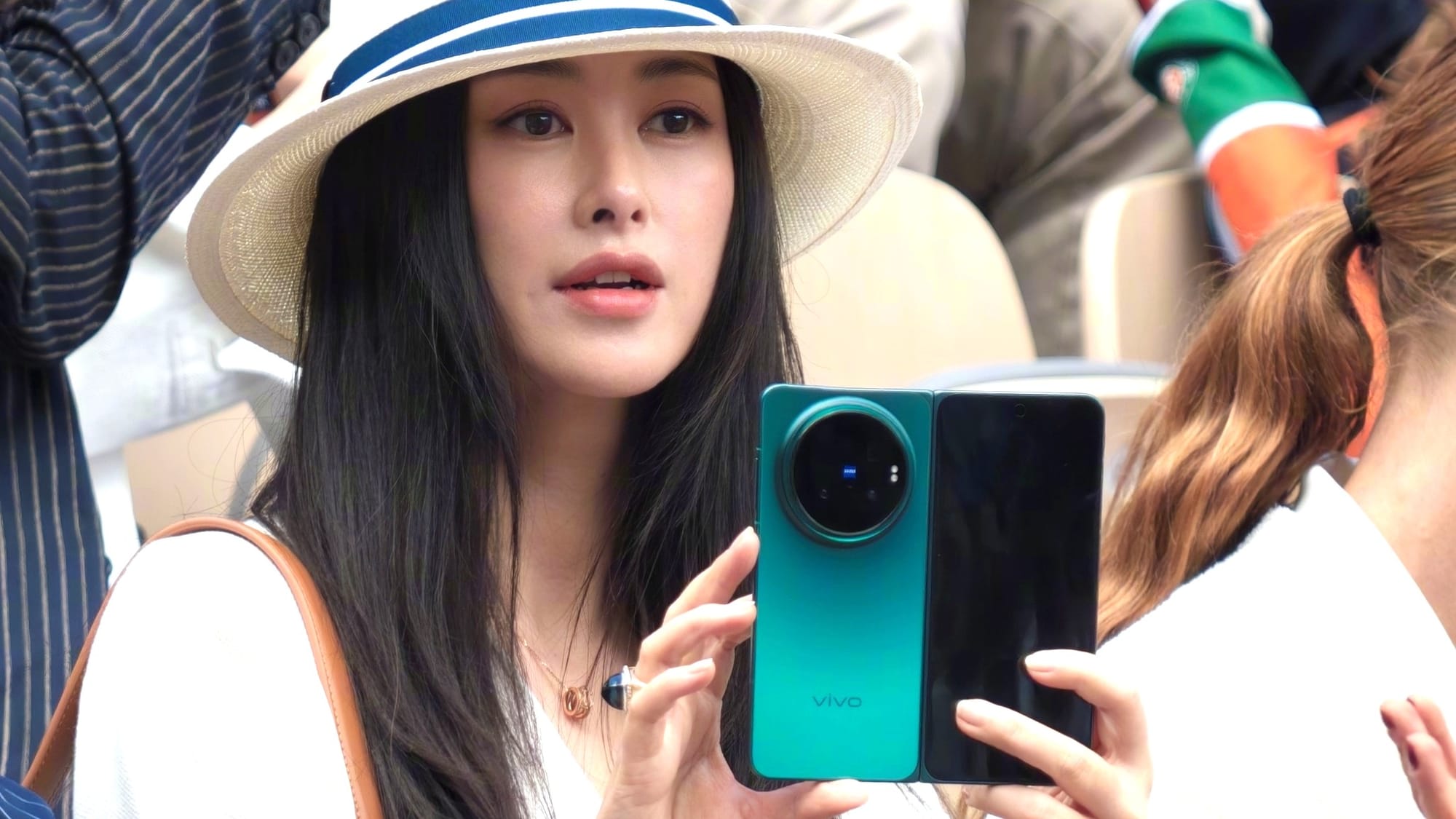 Vivo X Fold 6 dengan desain layar lipat yang elegan
